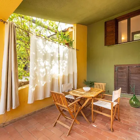 Ferienhaus Domus Carlotta With Sea View Villasimius Is Traias